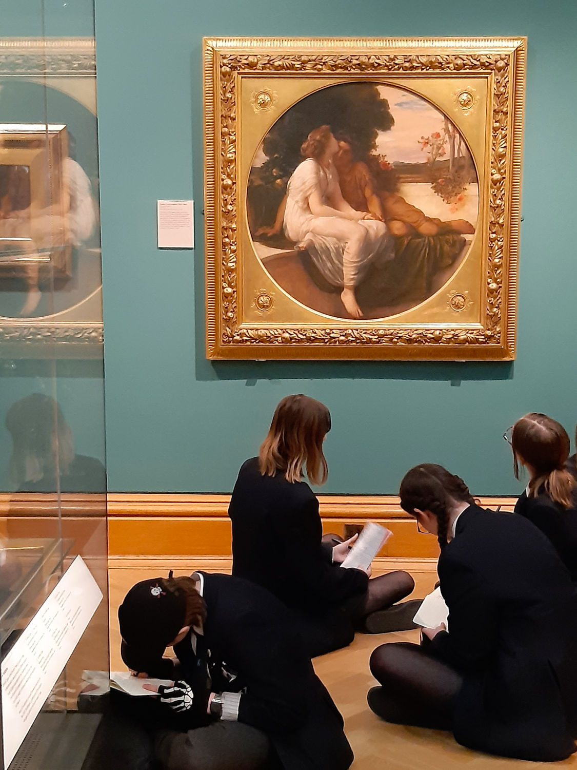 An academic enrichment trip to an art gallery